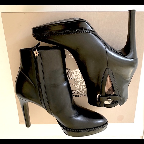 Burberry Black leather Boots Nova Check accent slight platform Eur 40 UK 7 US 9 - Picture 6 of 14